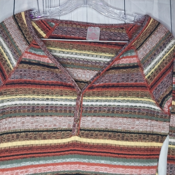 No Boundaries Striped Multicolor Grunge 90’s Long  Sleeve Top - Picture 3 of 13